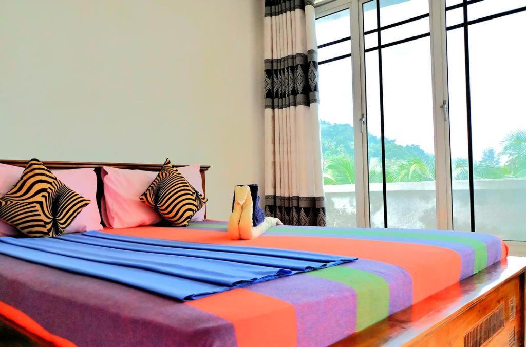 Kandyan Holiday Center And Kandyan Feel Free Homestay Buitenkant foto