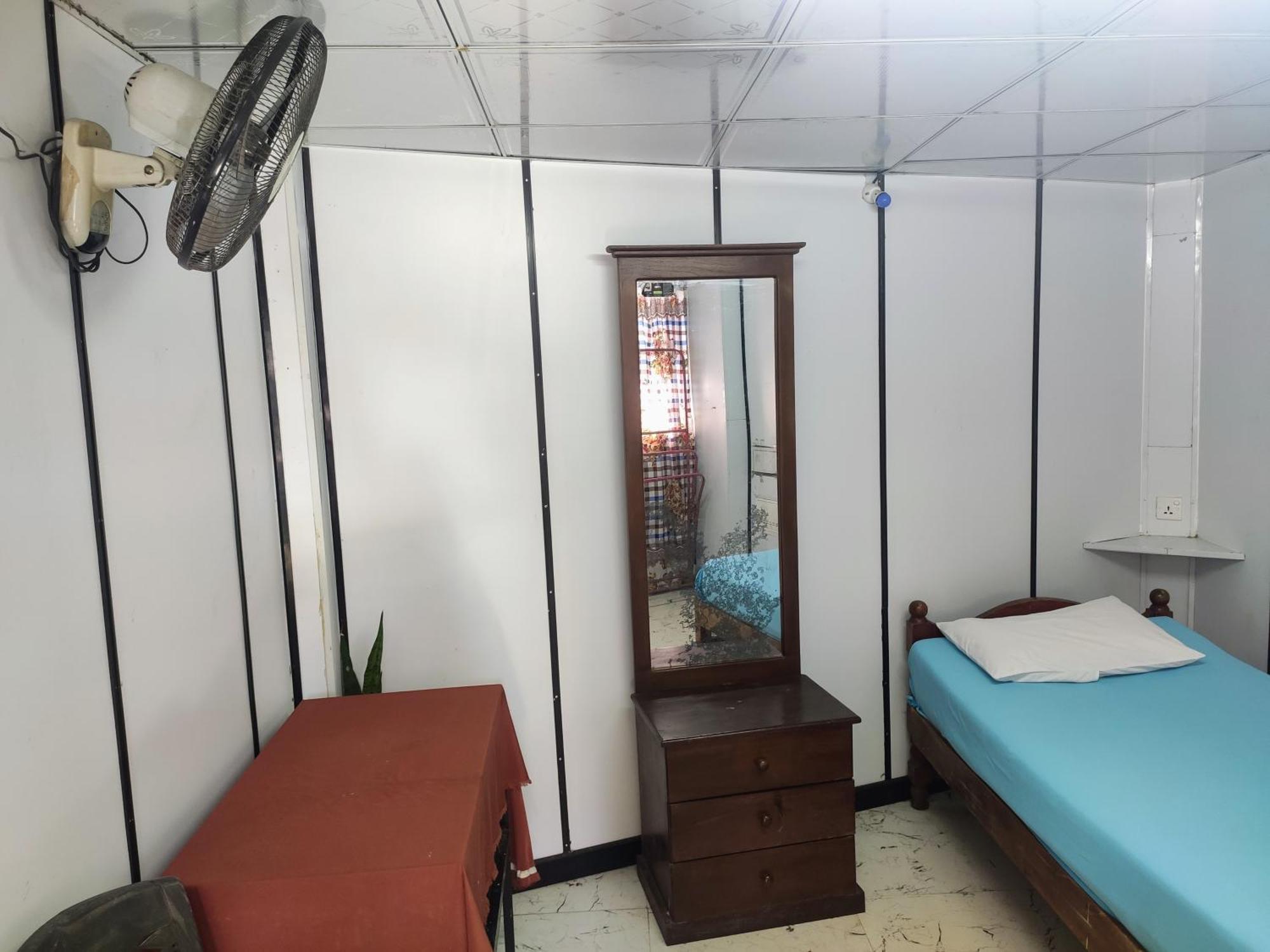 Kandyan Holiday Center And Kandyan Feel Free Homestay Buitenkant foto